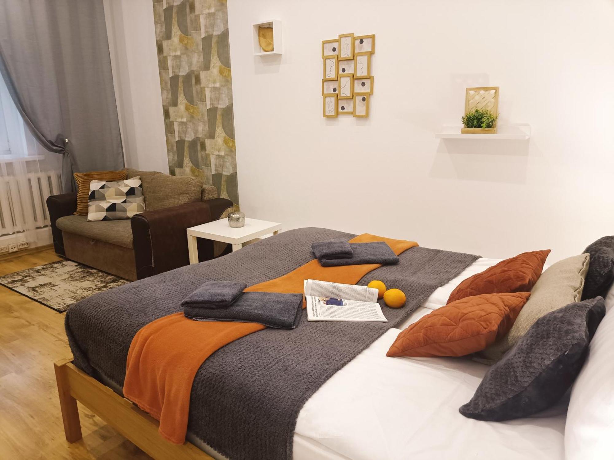 Center Two With One Bedroom, Up To 5 Guests, Self Check-in, Free Parking Leilighet Riga