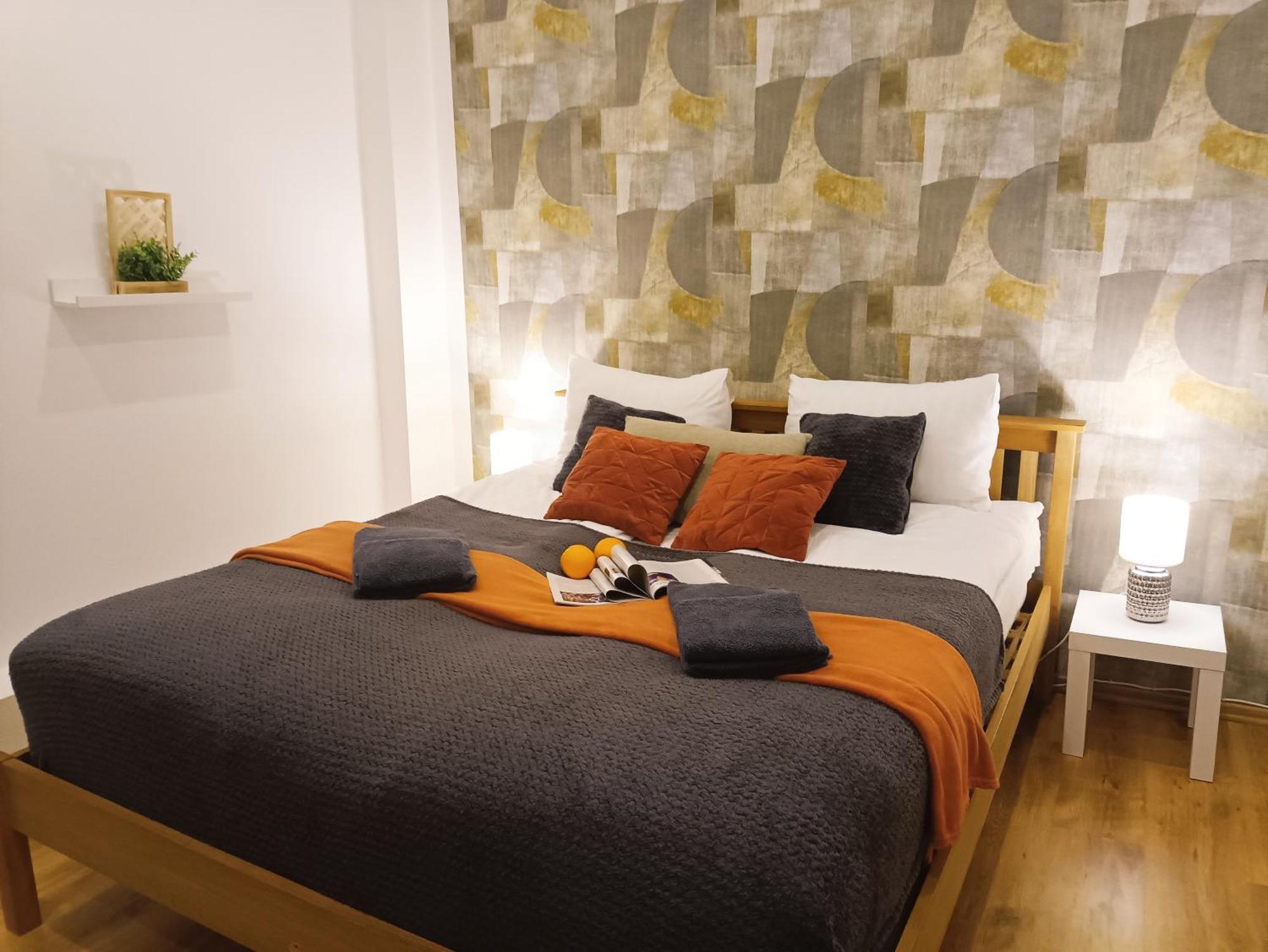 Leilighet Center Two With One Bedroom, Up To 5 Guests, Self Check-in, Free Parking *