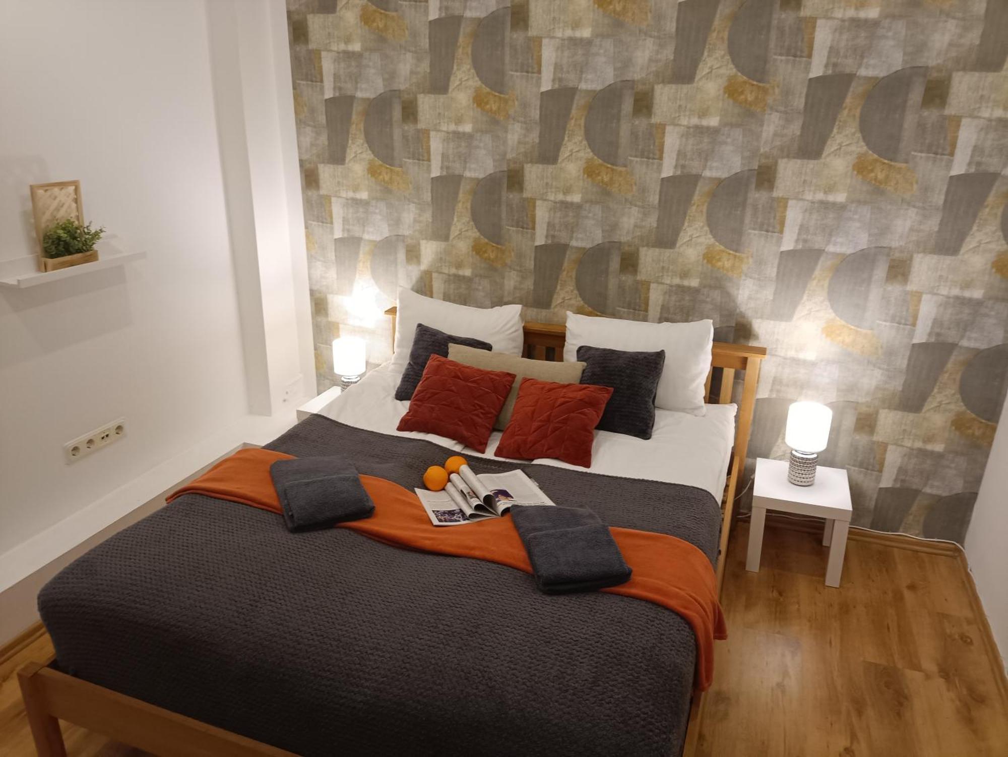 Center Two With One Bedroom, Up To 5 Guests, Self Check-in, Free Parking Leilighet Riga